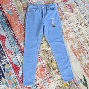 New high-rise no boundaries skinny jeans